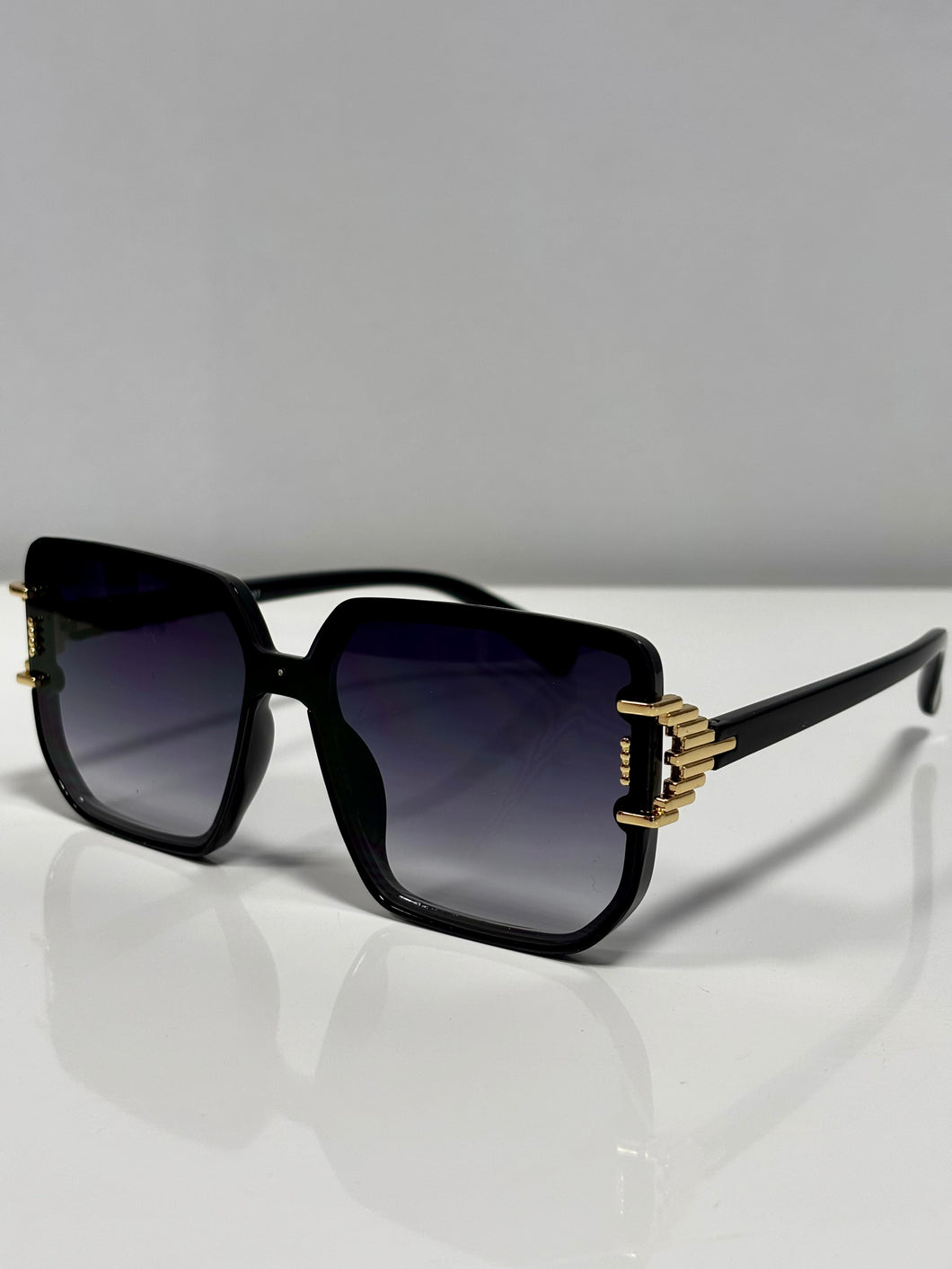 CHIC 6870A